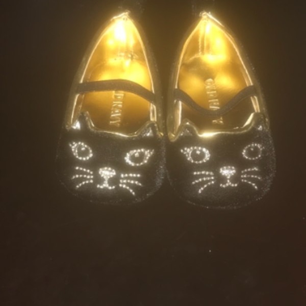 Baby flats